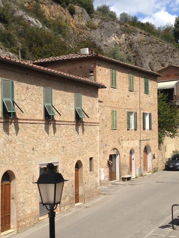 Borgo Rosia Holiday House Bagian luar foto