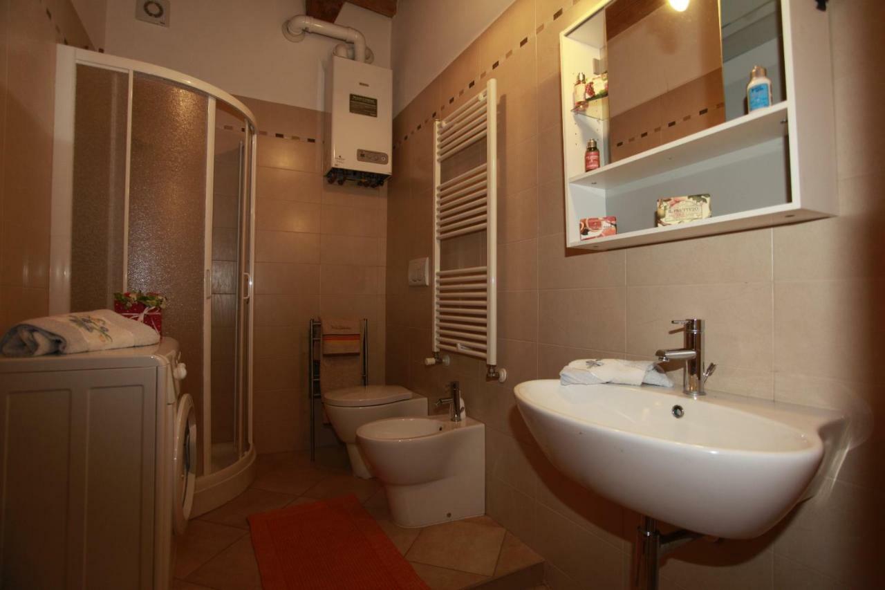 Borgo Rosia Holiday House Bagian luar foto